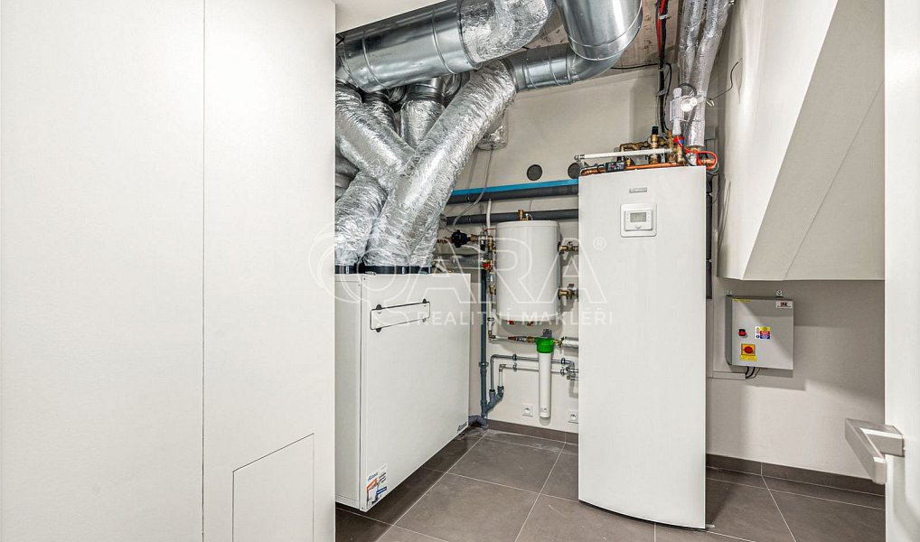 Prodej domu 288 m² s pozemkem 687 m², Praha – náhled fotky 24