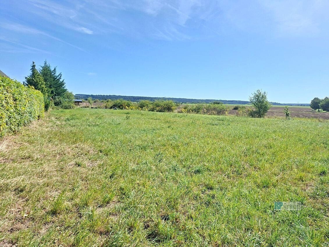 Prodej stavebního pozemku 1 015 m²