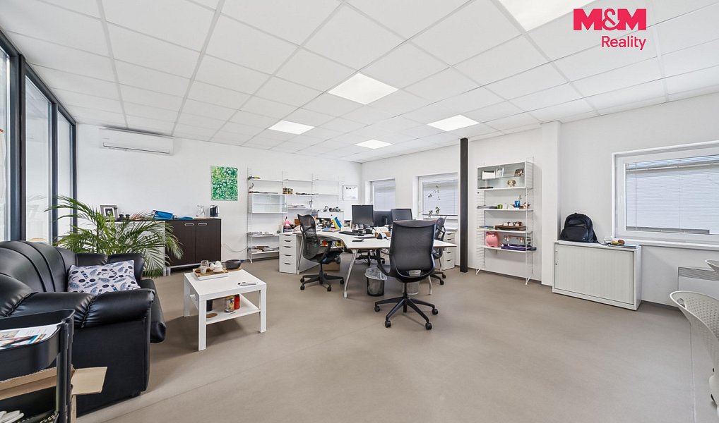 Prodej výrobních prostor 3 673 m², Rapotín – náhled fotky 21
