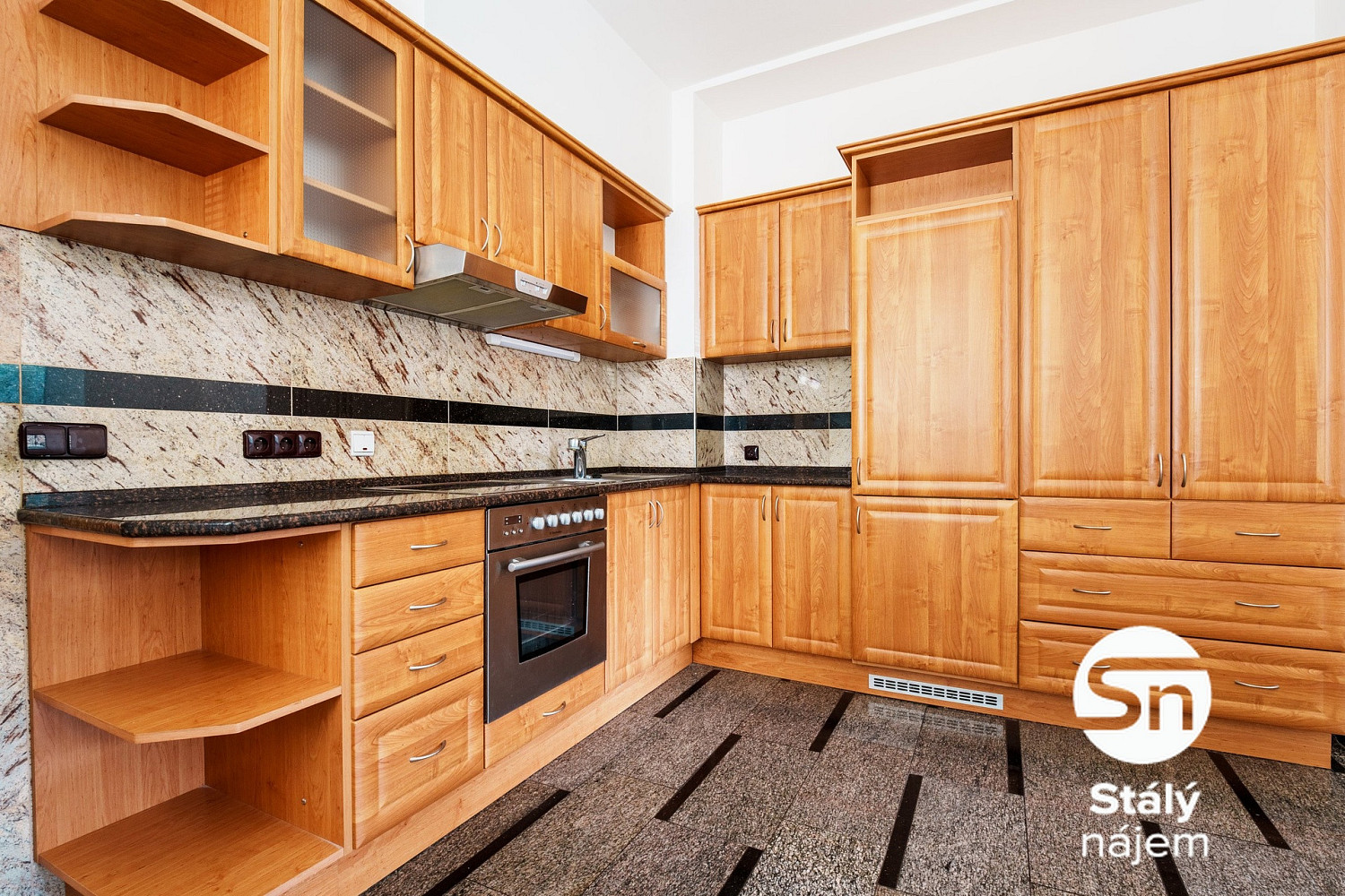 Pronájem bytu 1+kk 35 m²