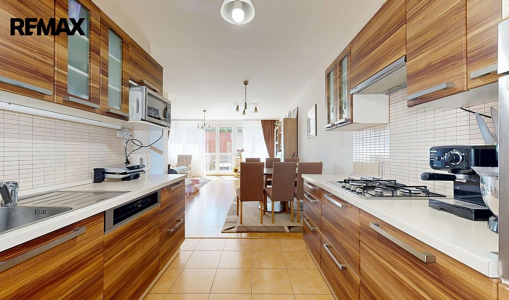 Prodej domu 100 m² s pozemkem 114 m², Praha – náhled fotky 2