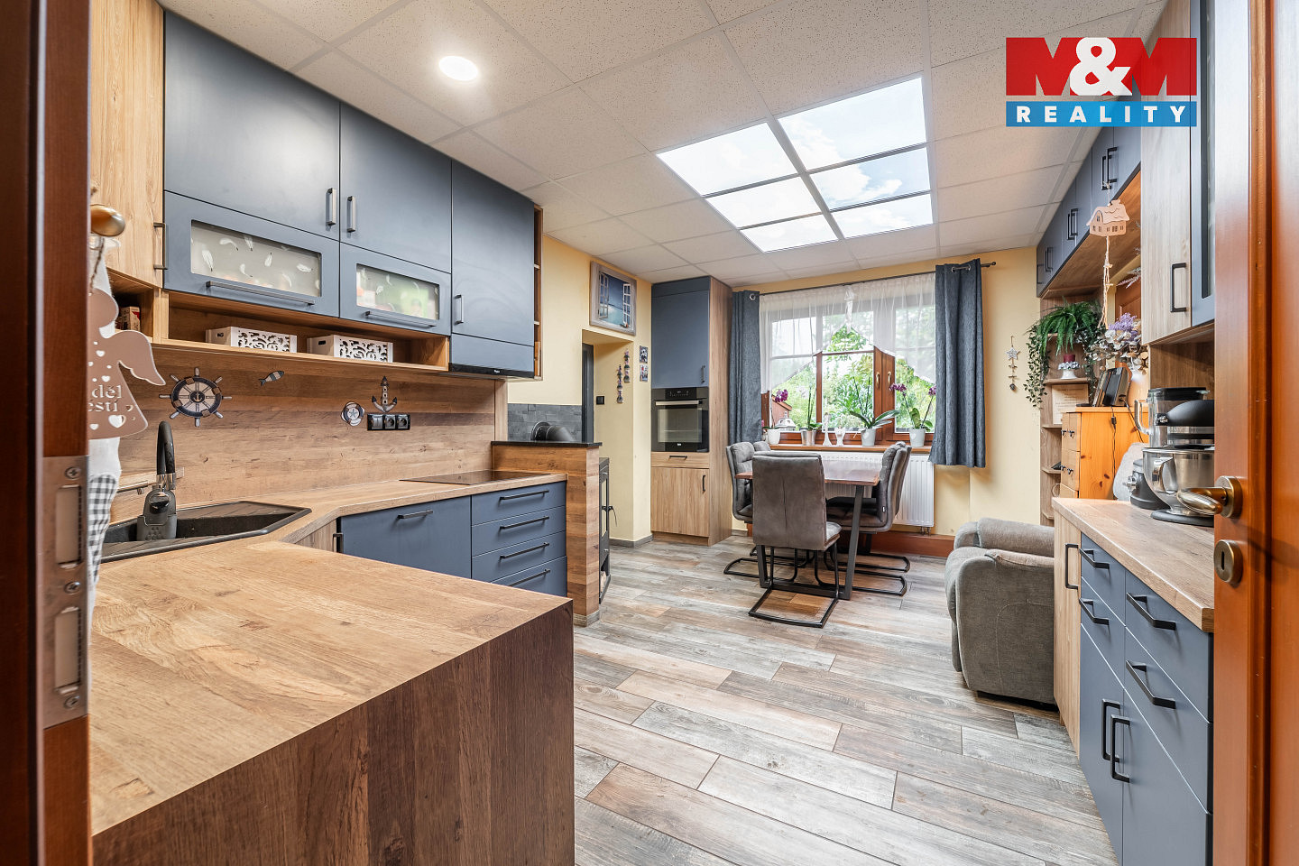 Prodej domu 162 m² s pozemkem 1 501 m² – pohled 2