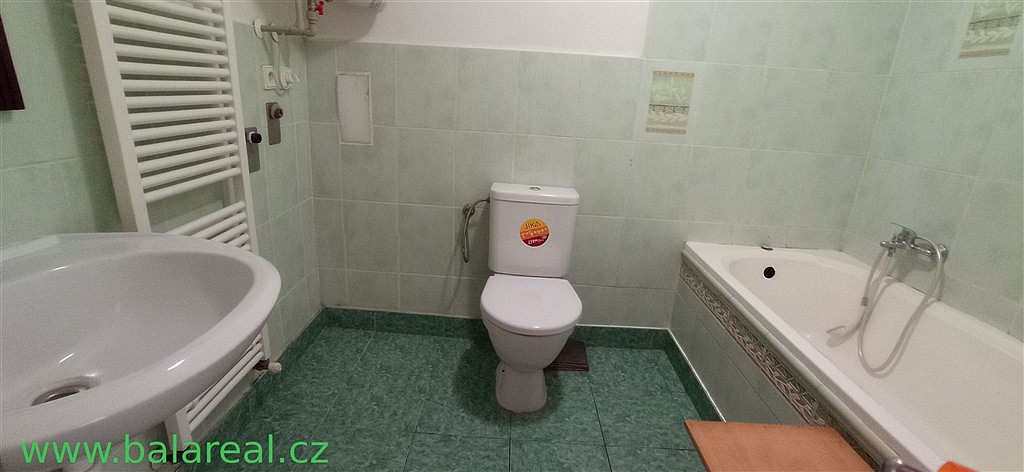Pronájem bytu 2+kk 38 m² — photo 4