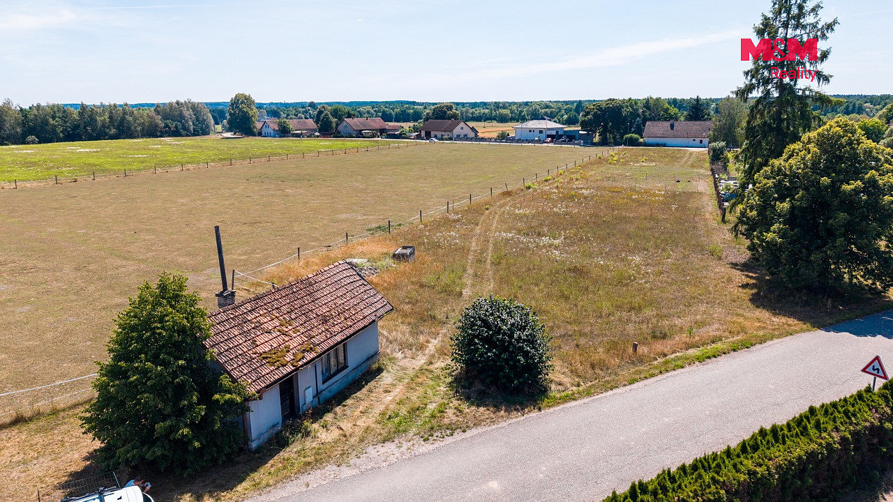 Prodej stavebního pozemku 2 598 m² – fotografie 3