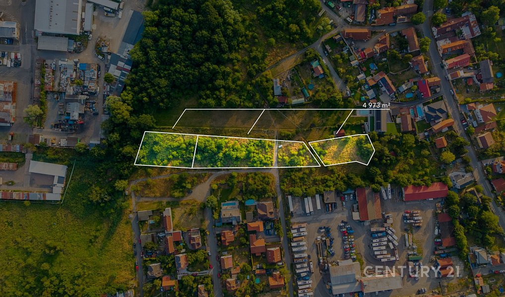 Prodej stavebního pozemku 4 973 m², Praha – náhled fotky 2