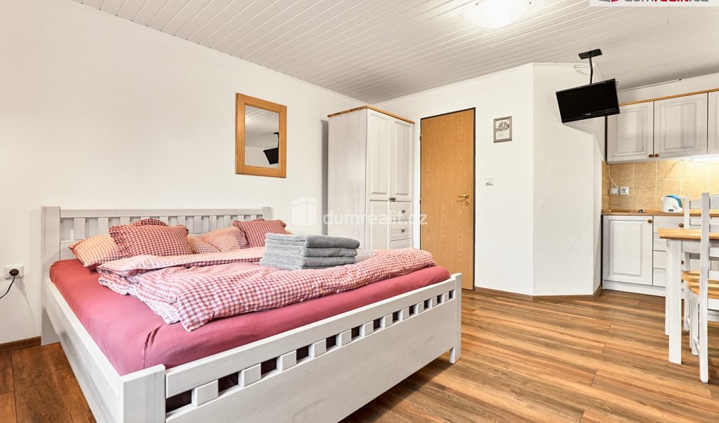 Prodej domu 570 m² s pozemkem 1 109 m², Chlum u Třeboně – náhled fotky 32