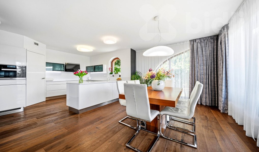 Prodej domu 400 m² s pozemkem 1 632 m², Vysoká nad Labem – náhled fotky 7