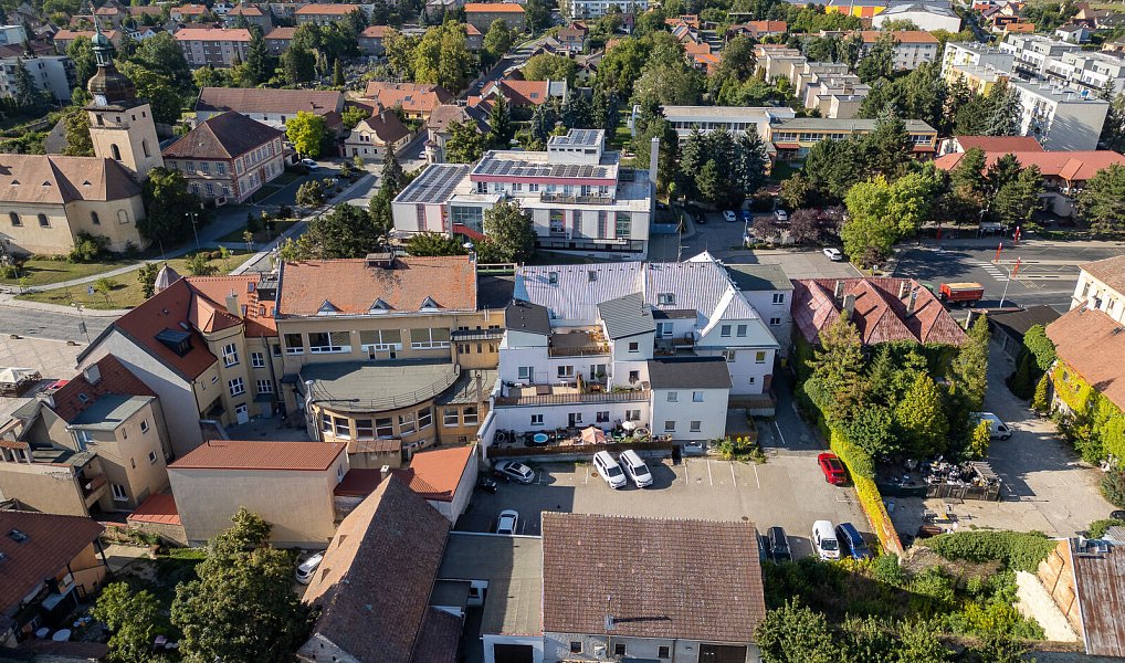 Prodej bytu 2+kk 58 m², Unhošť – náhled fotky 2