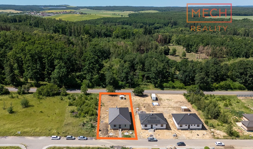 Prodej domu 157 m² s pozemkem 1 000 m², Kravsko – náhled fotky 2