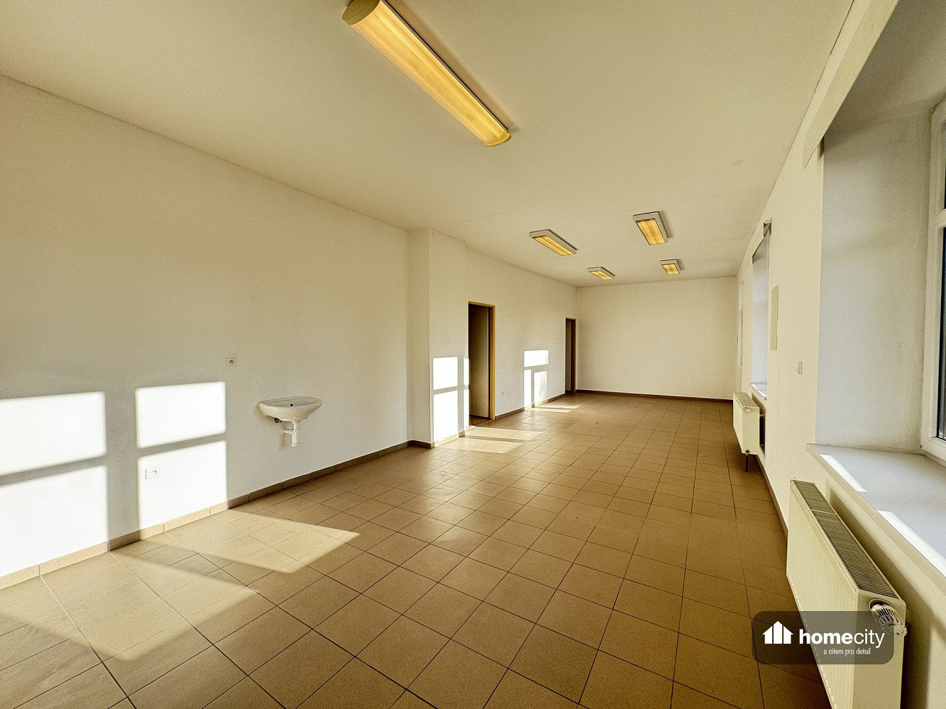 Pronájem obchodních prostor 89 m² – fotografie 5