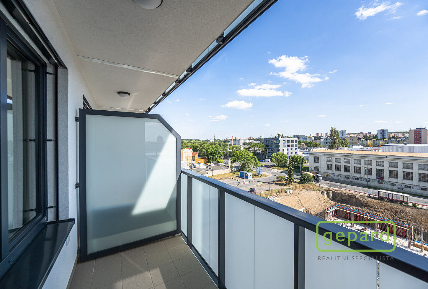 Pronájem bytu 3+kk 62 m² — photo 3