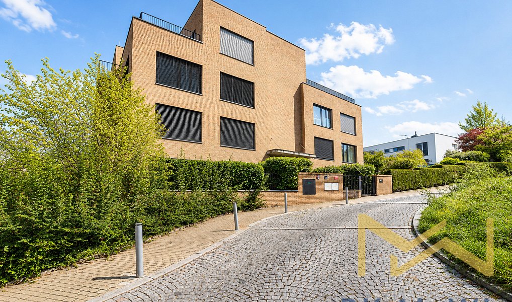 Pronájem bytu 3+kk 80 m², Praha – náhled fotky 8