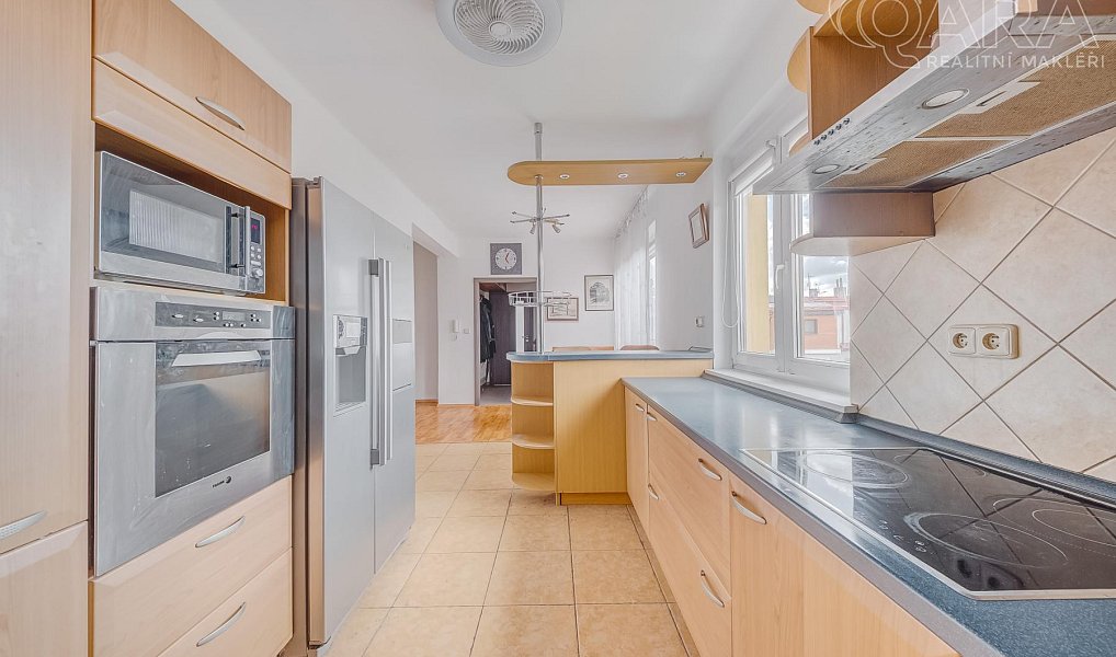 Prodej domu 270 m² s pozemkem 431 m², Praha – náhled fotky 14