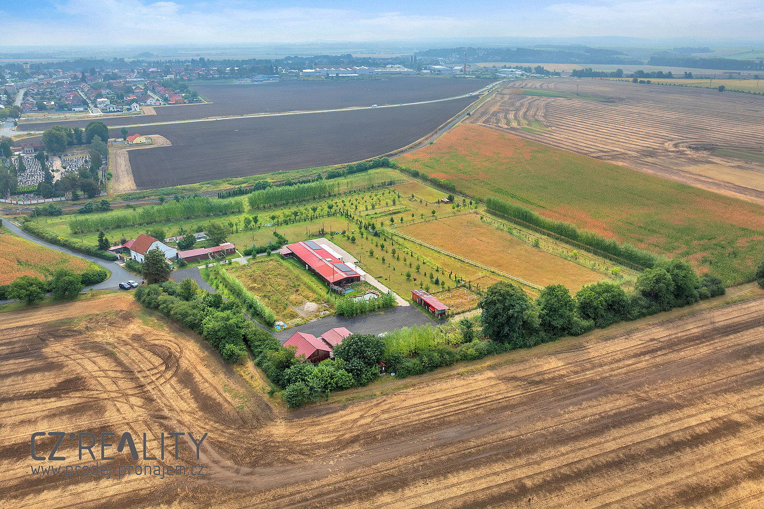 Prodej komerčního objektu (jiného typu) 345 m²