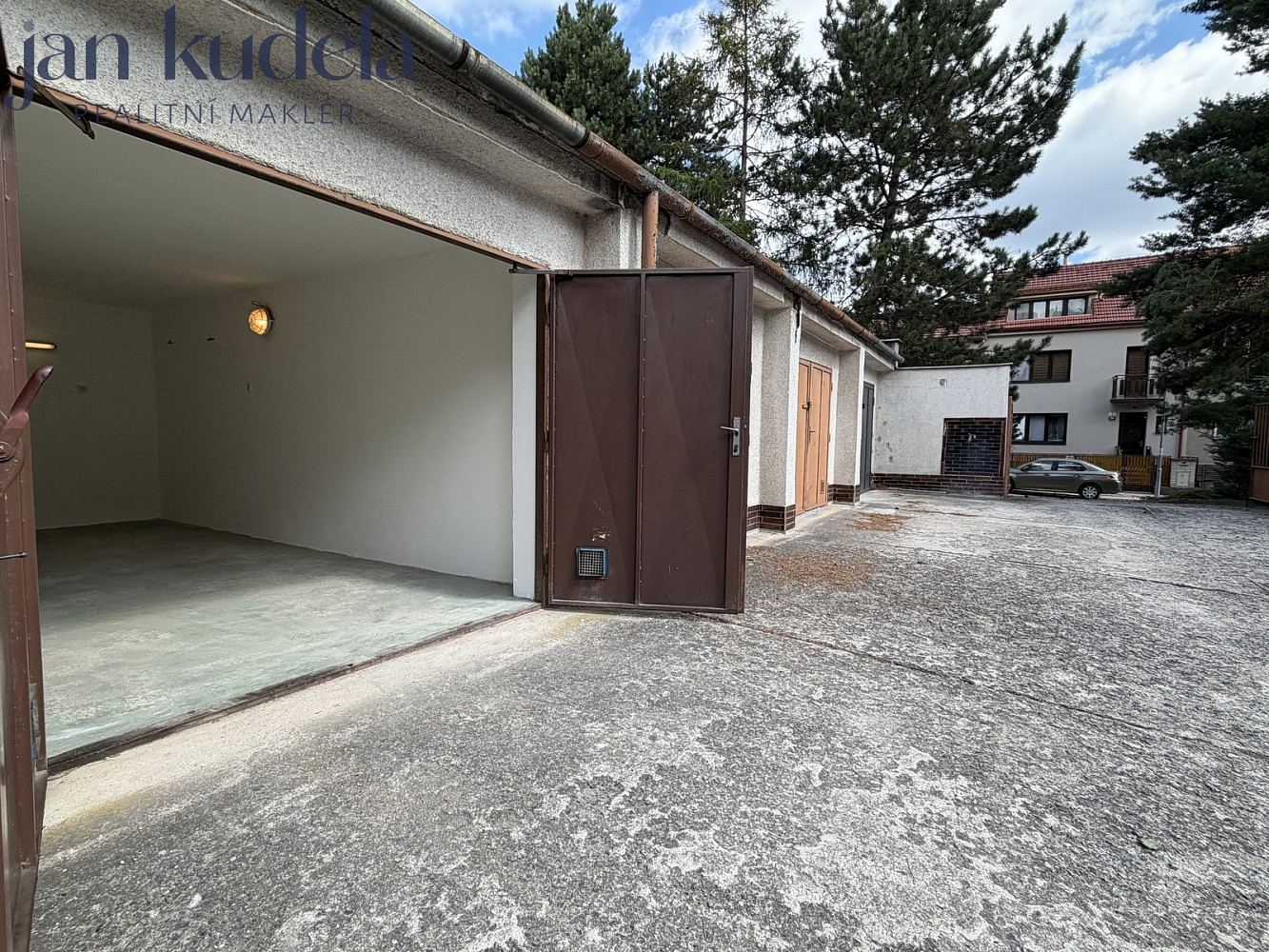Garáž na vlastním pozemku v řečkovicích ul. loučky — photo 2