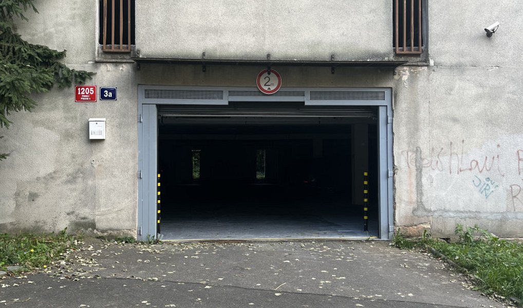Pronájem garážového stání, 15 m2, Praha, ul. Pod Klaudiánkou, Praha – náhled fotky 4