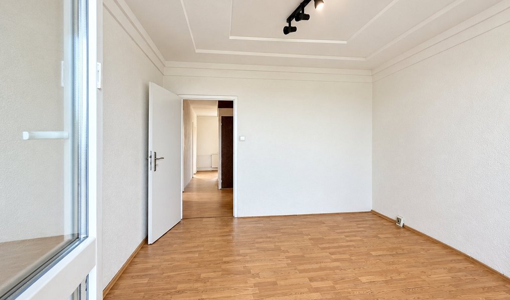 Pronájem bytu 4+1 76 m², Jirkov – náhled fotky 2