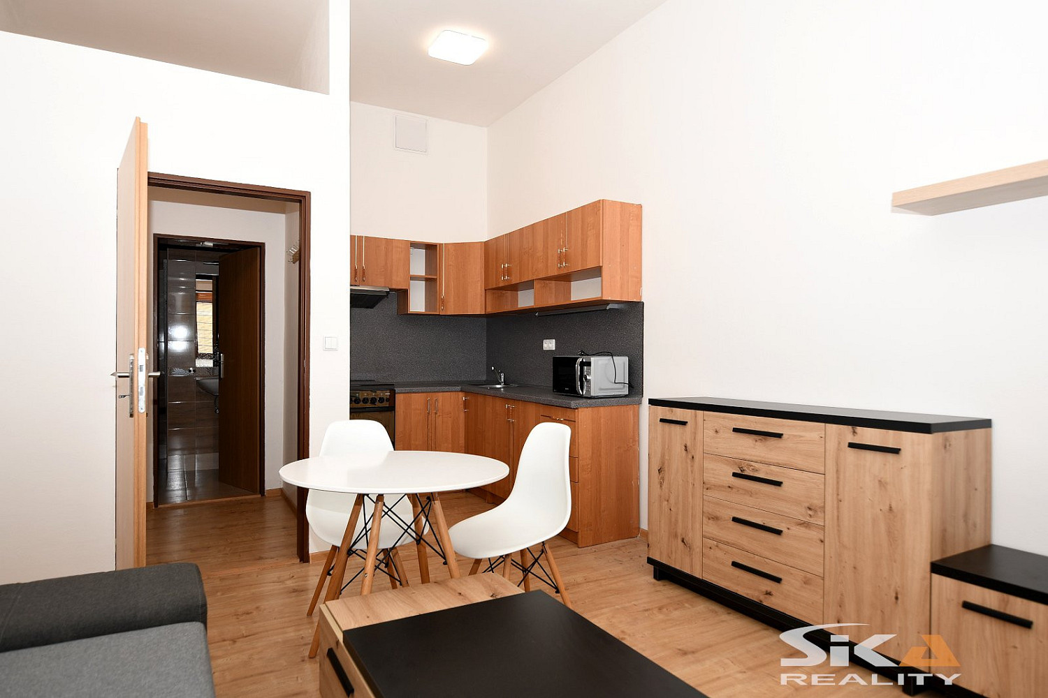 Pronájem bytu 1+kk 25 m² – fotografie 4