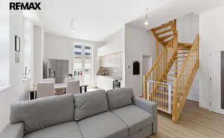 Prodej bytu 4+kk 111 m², U Koruny, Hradec Králové - Pražské Předměstí