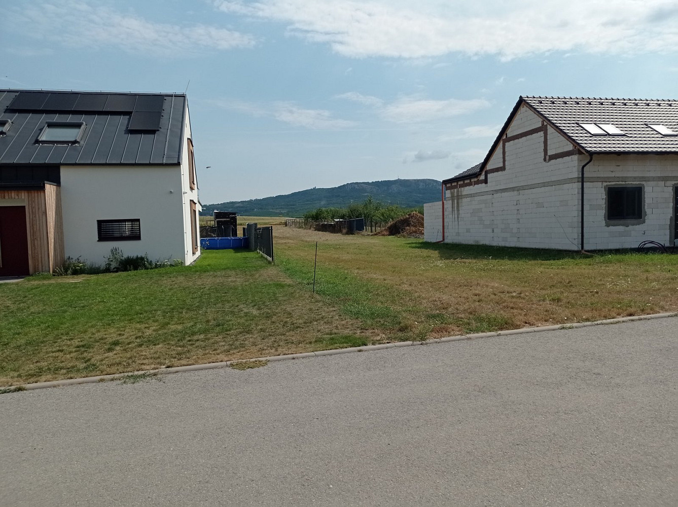 Prodej stavebního pozemku 1 600 m² – fotografie 4