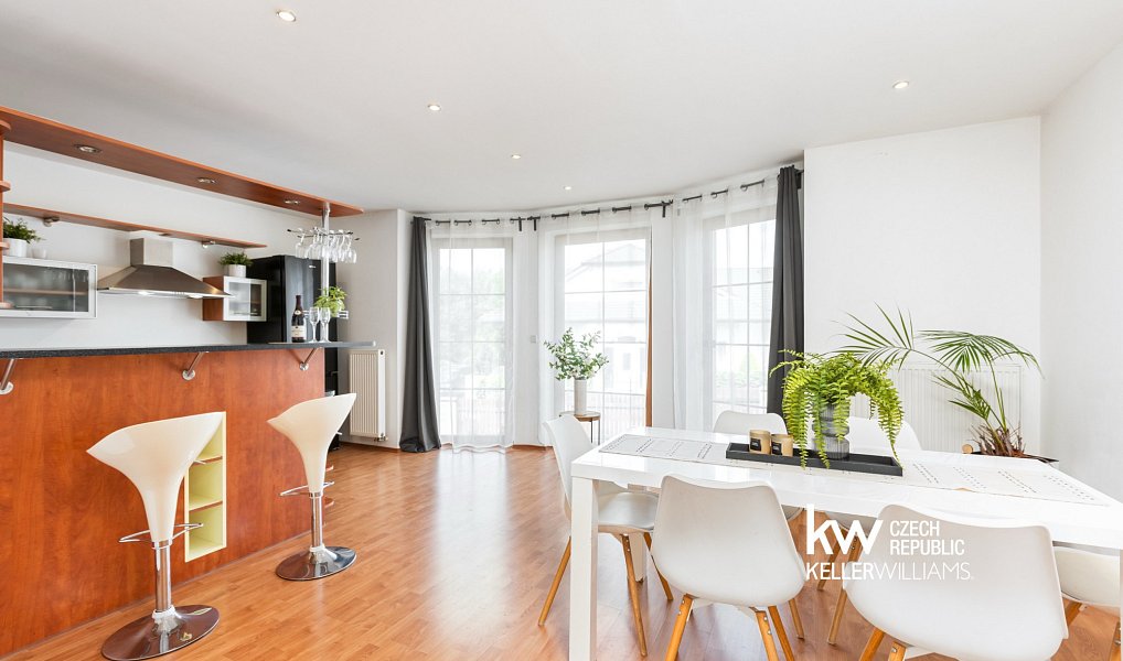 Prodej domu 203 m² s pozemkem 1 141 m², Říčany – náhled fotky 9