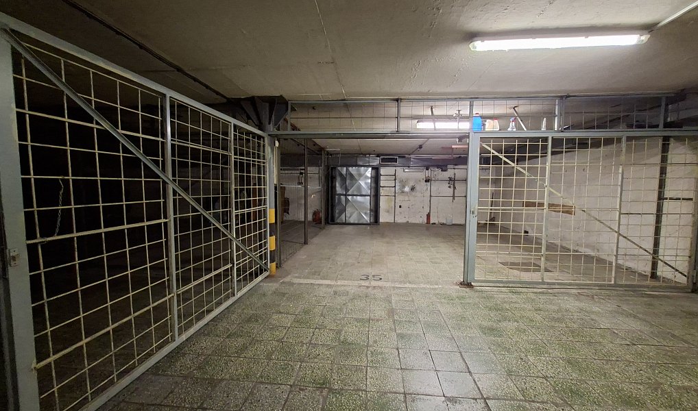 Pronájem garážového stání, 16m2 - ul. Ke Strašnické, Praha 10, Praha – náhled fotky 6