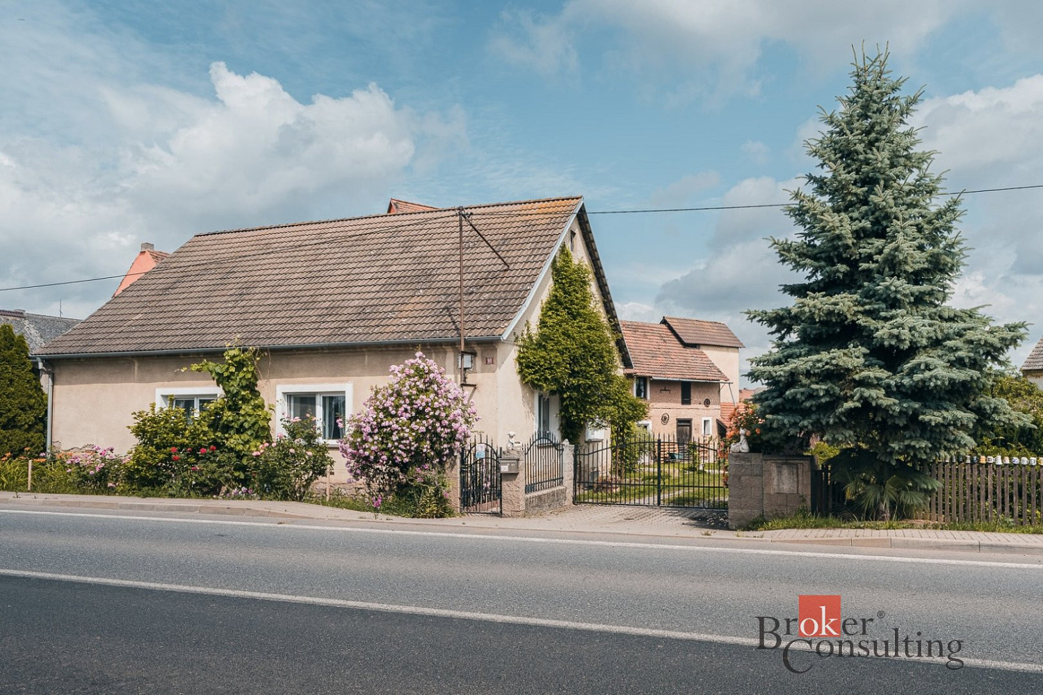Prodej domu 110 m² s pozemkem 2 595 m²