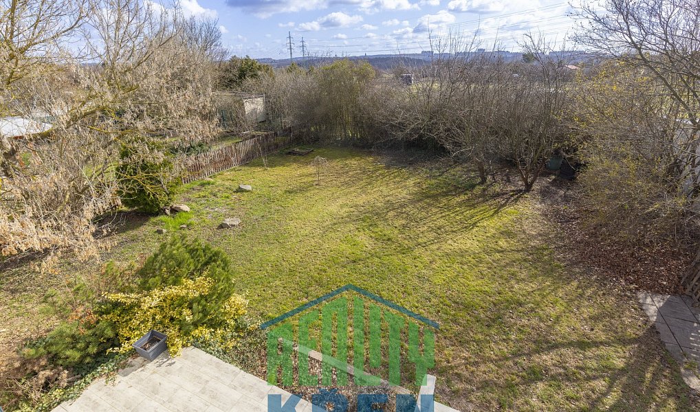 Prodej domu 246 m² s pozemkem 800 m², Praha – náhled fotky 28