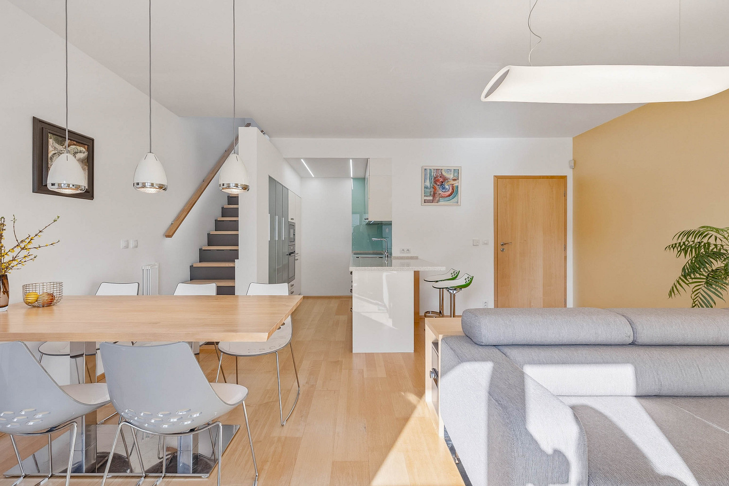 Prodej bytu 4+kk 96 m² — photo 2