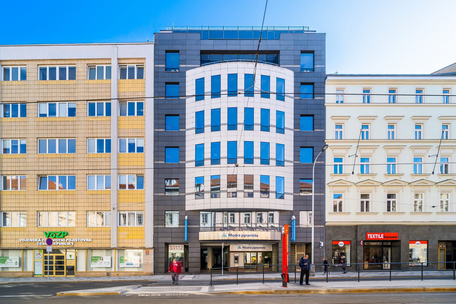 Pronájem kanceláře 582 m²