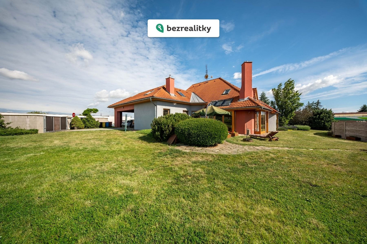 Prodej domu 257 m² s pozemkem 1 691 m²