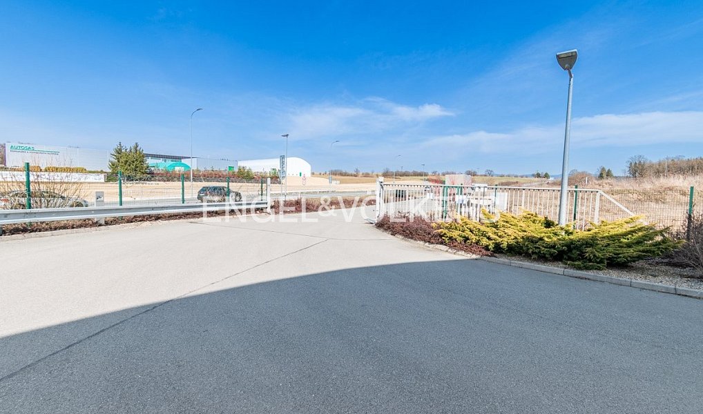 Pronájem kanceláře 199 m², Solnice – náhled fotky 17