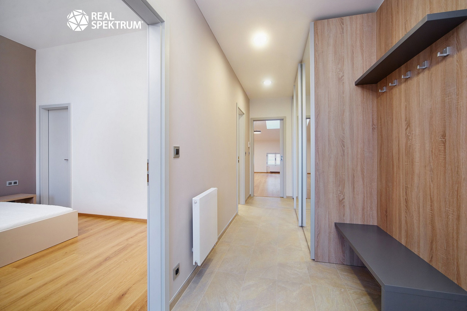 Pronájem bytu 2+kk 69 m² — photo 4