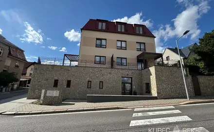 Pronájem kanceláře 42 m², Bechyňská, Tábor