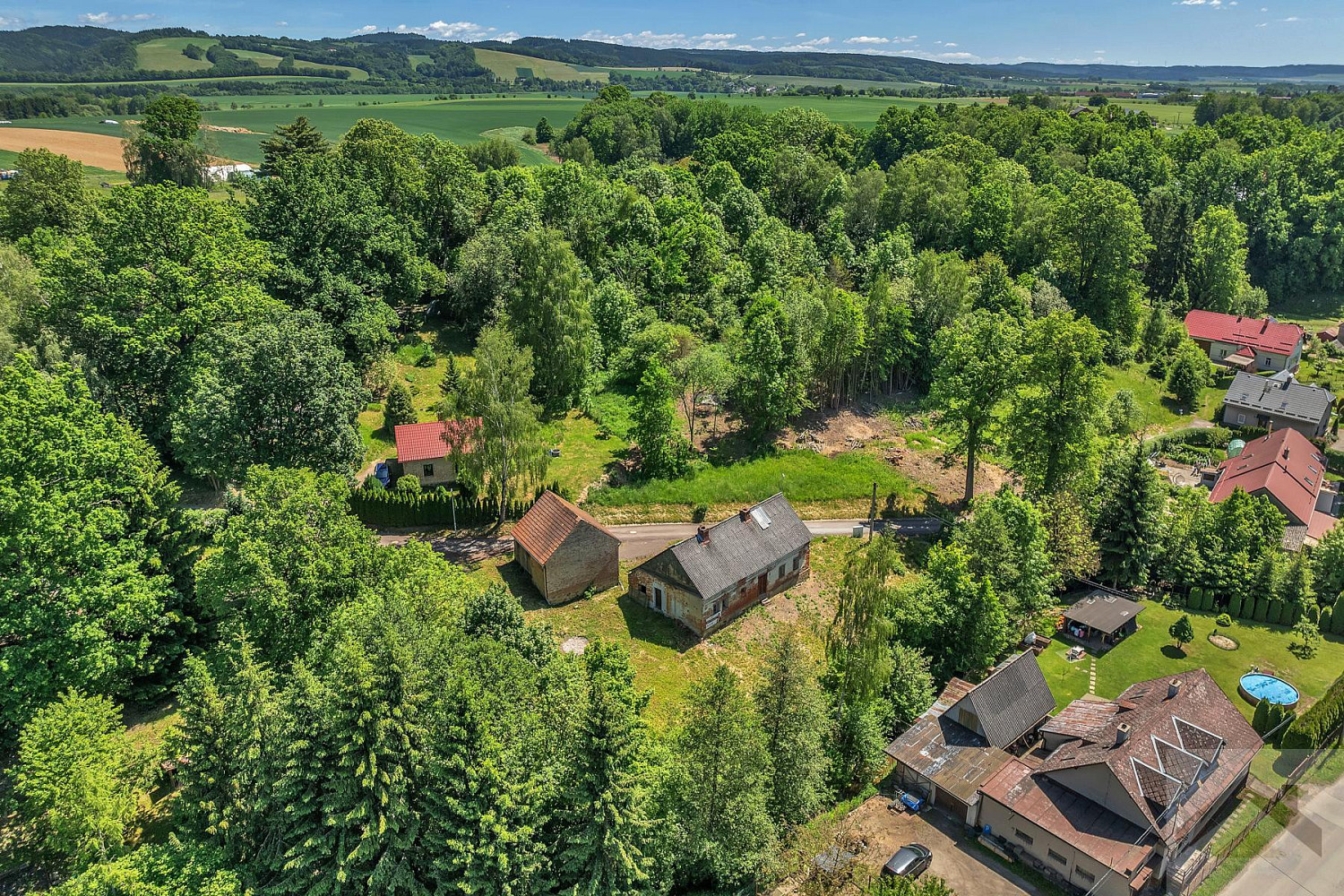 Prodej stavebního pozemku 779 m² – pohled 4
