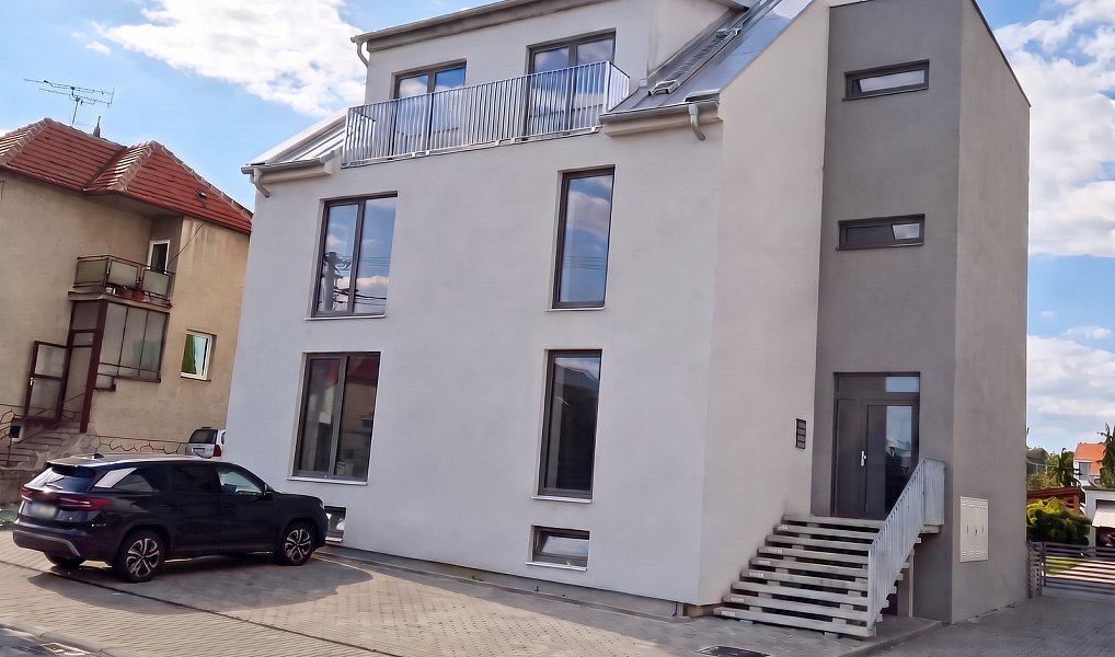 Prodej bytu 3+kk 103 m², Moravany – fotka 1 z 26
