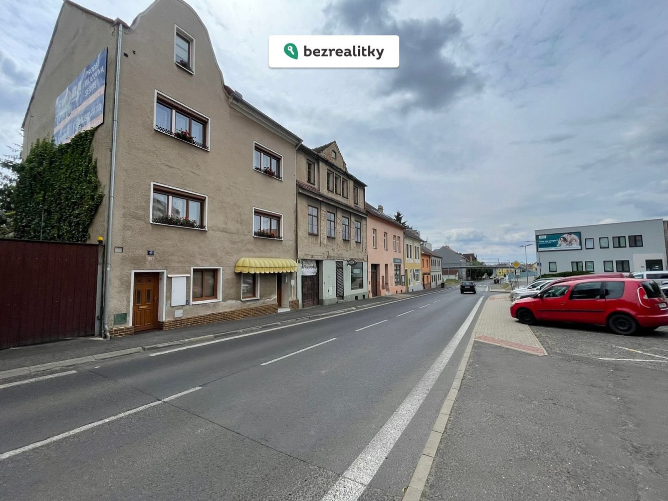 Prodej domu 202 m² s pozemkem 363 m² – fotografie 2