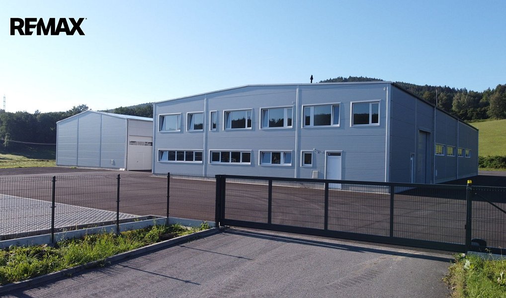 Pronájem výrobních prostor 1 500 m², Husinec – fotka 1 z 17