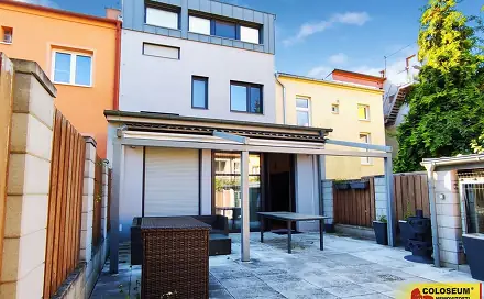 Pronájem domu 316 m² s pozemkem 181 m², Dykova, Brno - Židenice