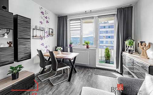 Prodej bytu 3+1 72 m², Urbinská, Český Krumlov - Domoradice