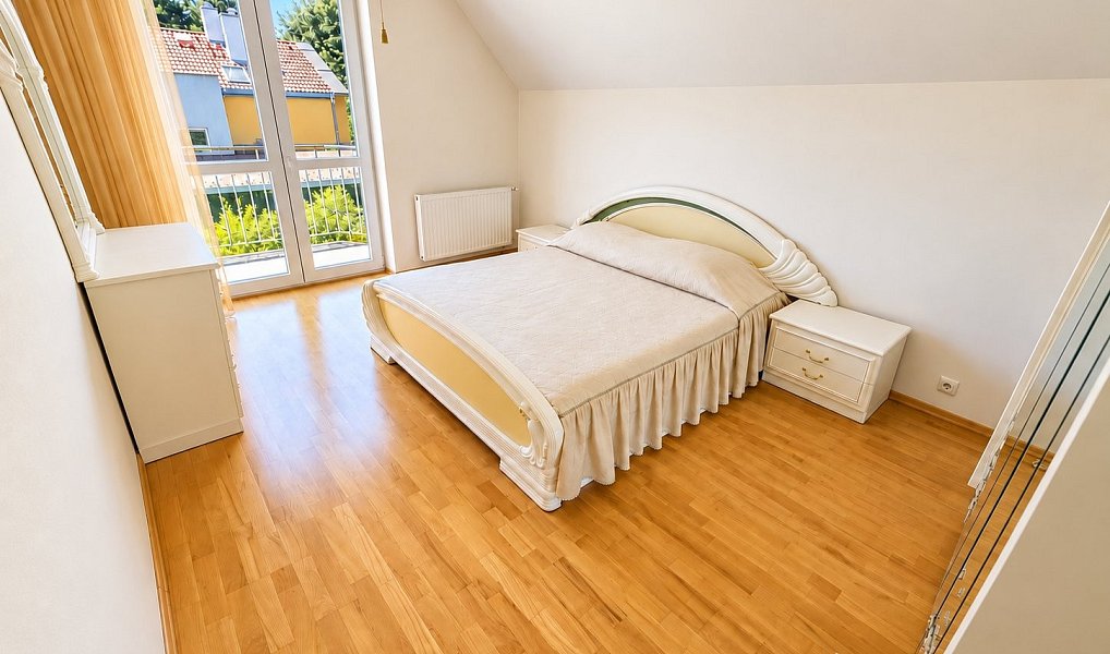 Prodej domu 331 m² s pozemkem 803 m², Praha – náhled fotky 10