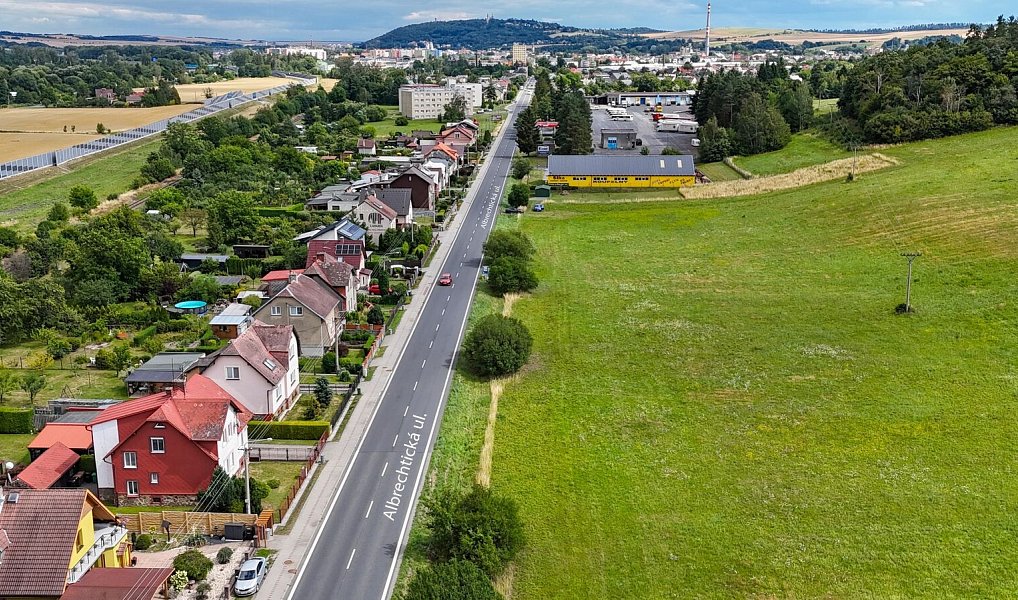 Prodej stavebního pozemku 1 128 m², Krnov – náhled fotky 5