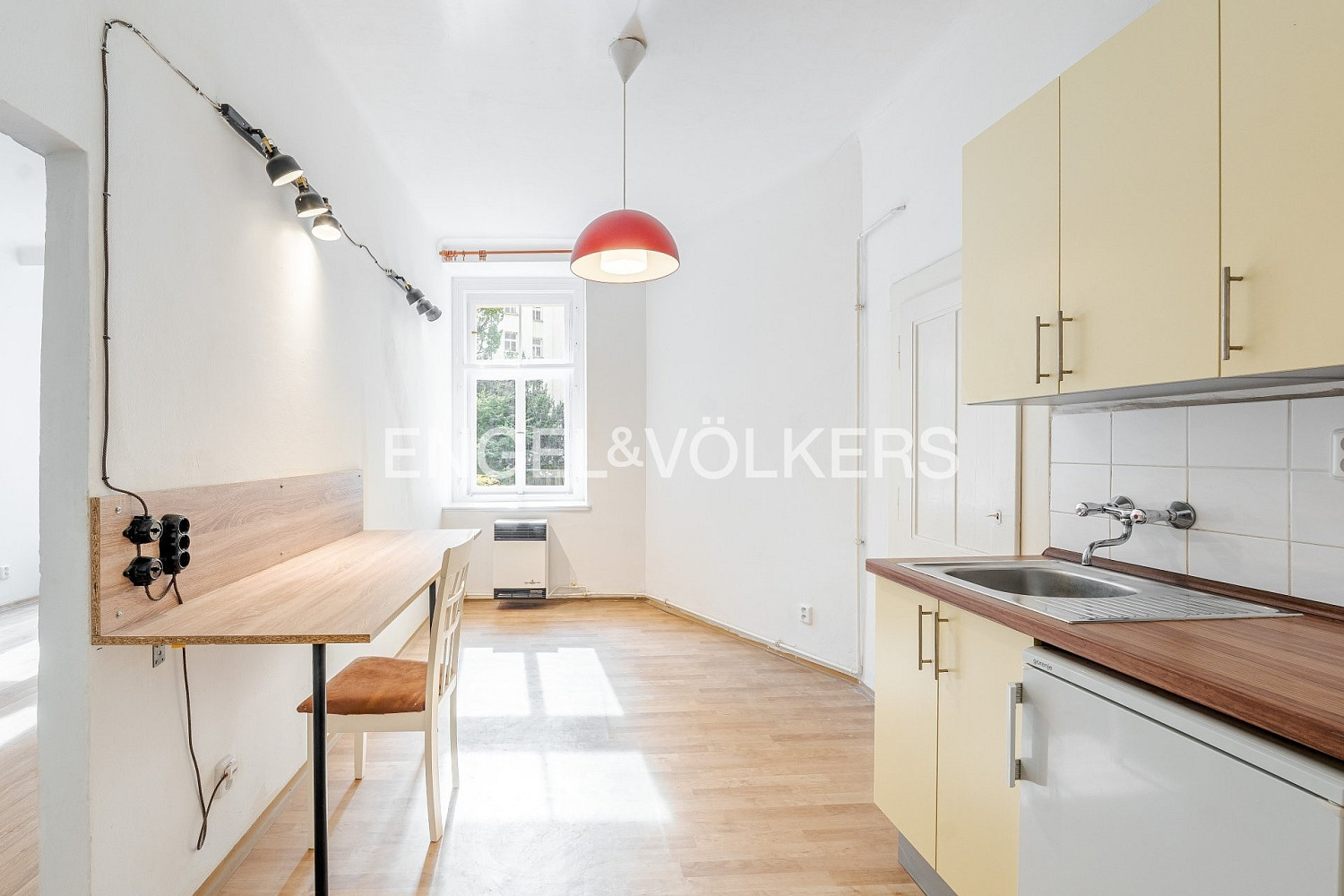 Pronájem bytu 1+1 45 m² – fotografie 2