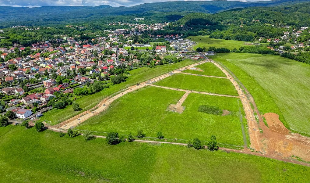 Prodej stavebního pozemku 871 m², Dubí – náhled fotky 30