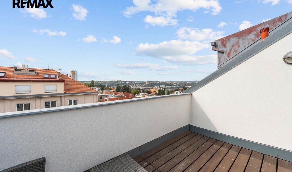 Pronájem bytu 4+1 170 m², Praha – náhled fotky 8