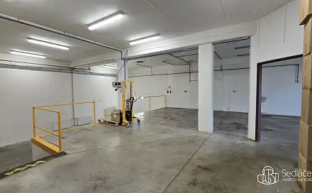 Pronájem výrobních prostor 876 m², Trocnovská, Sokolov