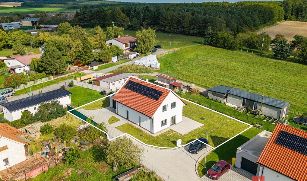 Prodej domu 165 m² s pozemkem 723 m², Lovčice – fotka 1 z 60