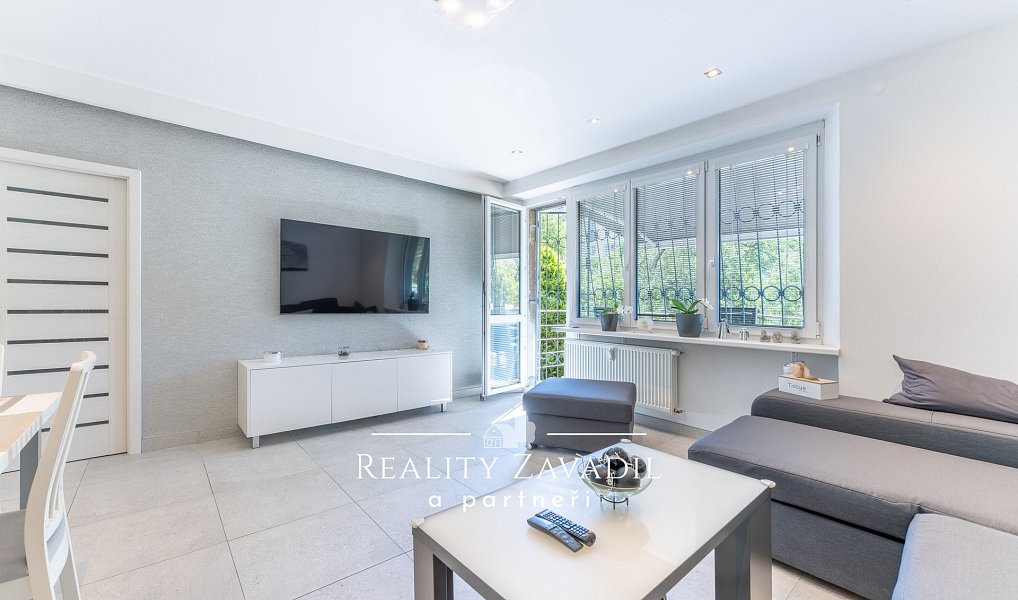 Prodej bytu 3+1 77 m², Praha – náhled fotky 3