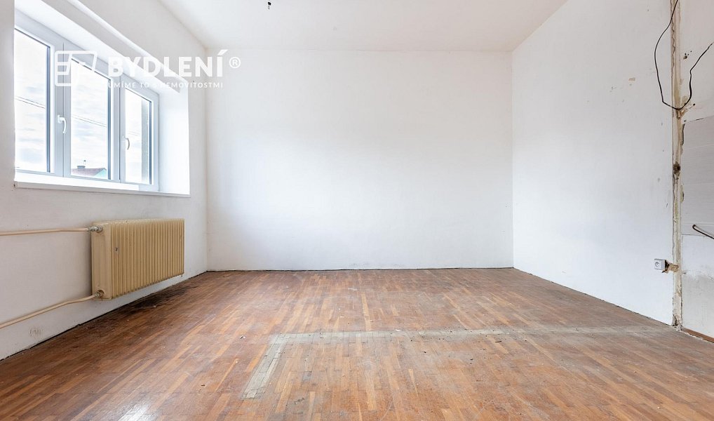 Prodej domu 297 m² s pozemkem 387 m², Krupka – náhled fotky 4