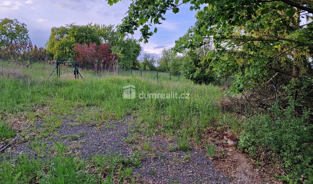 Prodej zahrady 2 238 m², Praha – náhled fotky 3
